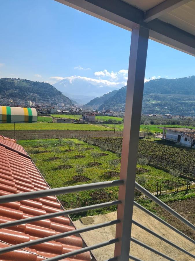 Guest House Ilir Berat Exterior photo